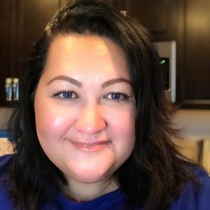 Meet your Posher, Danita